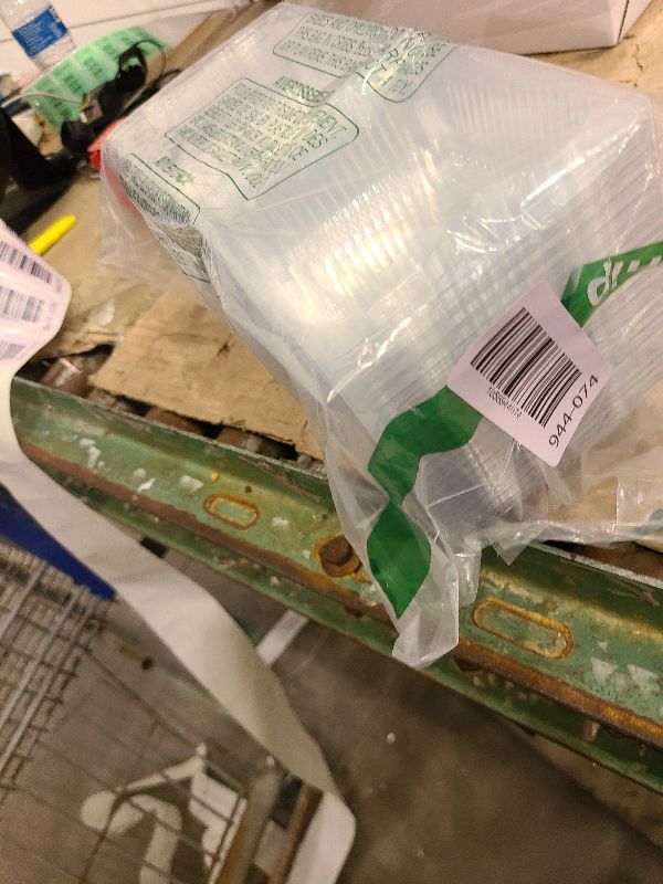 Photo 1 of 100 Pcs Clear Hinged Plastic Containers with Lids,Individual Cake Slice Containers,Square Plastic Food Container,Disposable Clamshell Take Out Containers for Cakes,Cookies,Pasta,Sandwiches,Salad