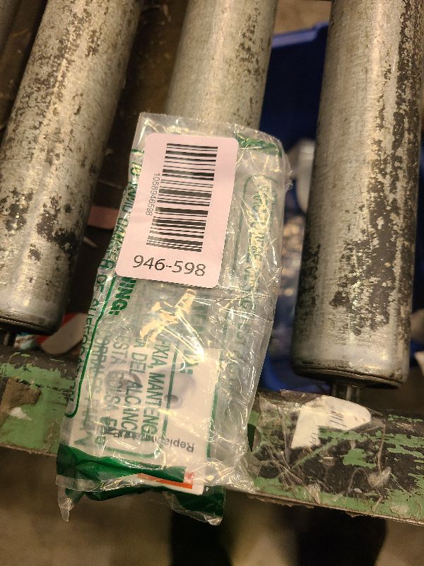 Photo 1 of 3 Pairs Replacement Ear Tips for Airpods Pro and 2nd Generation with Noise Reduction Hole, Silicone Ear Tips for Airpods Pro with Portable Storage Box and Fit in The Charging Case(S/M/L)