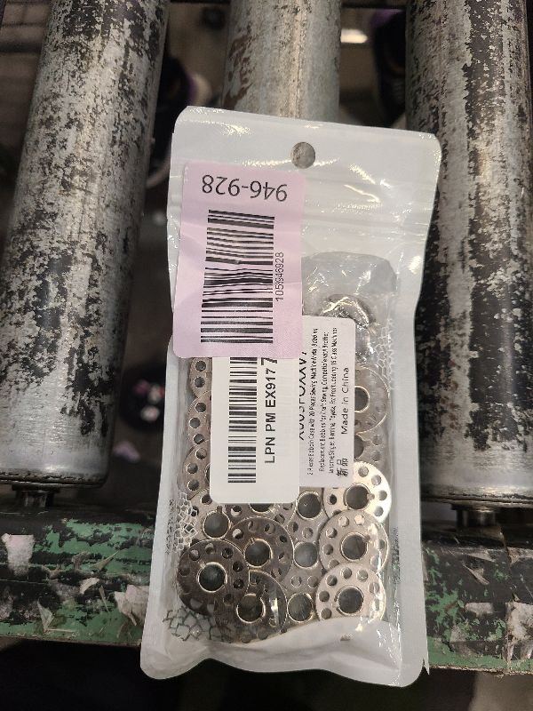 Photo 1 of 2 Pieces Bobbin Case with 20 Pieces Sewing Machine Metal Bobbins, Replacement Bobbins for Craft Sewing, Compatible with Brother, Janome, Singer, Bernina, Toyata, Etc Front Loading 15 Class Machines