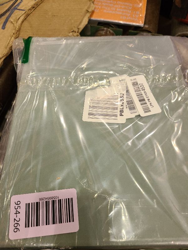 Photo 1 of 100 Pack Sage-Green Cardstock Blank Heavy Cards Stock 92LB Thick Paper for Invitations, Greeting Cards Making, Postcards, 8.5x11 inches