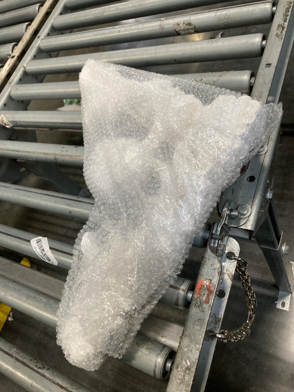 Photo 1 of ***only 2 pieces*** Colingmill 4 Pcs Ceiling Molding Kit Corners Murals Trim French Style Accent Wall Decor for Interior Medallion Ceiling with Flowers Pattern Decorative Panels for Wall 13.4 x 13.4 in