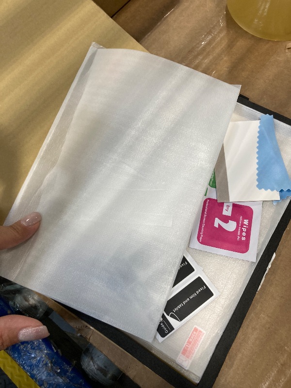 Photo 1 of ***missing parts*** DETUOSI 2 PACK Screen Protector for TCL Tab 8 LE/TCL Tab 8V/TCL Tab 8 WiFi/TCL TAB 8 Plus/TCL Tab 8 SE Tablet 8.0", Ultra-Clear/Touch Sensitive/Bubble Free/Anti-Scratch Screen Tempered Glass