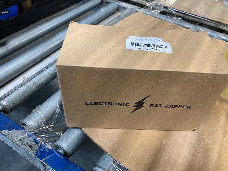 Photo 1 of ***used***dirty *** Rat Traps Electric Mouse Trap Indoor Outdoor for Chipmunk Squirrel Mice Rats (Large)