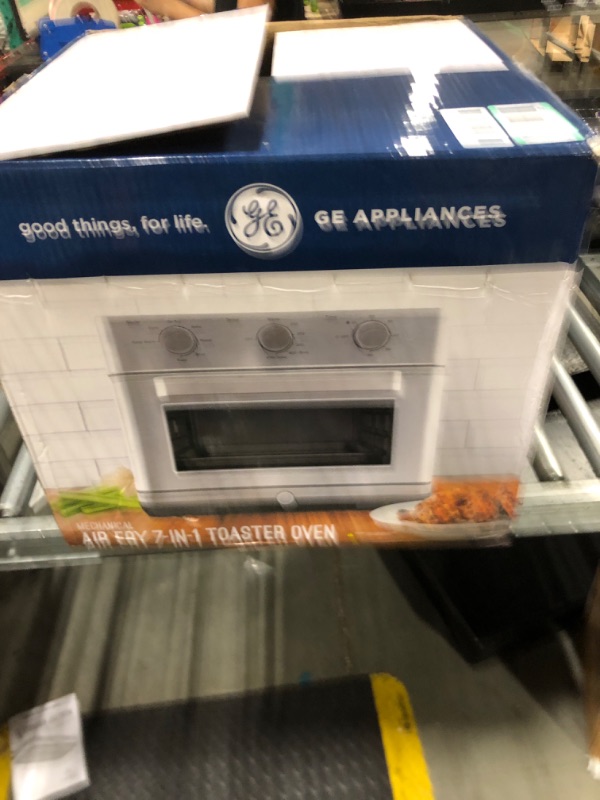 Photo 1 of *****MISSIMG A KNOB******GE Mechanical Air Fryer Toaster Oven + Accessory Set | Convection Toaster with 7 Cook Modes | Large Capacity Oven - Fits 12" Pizza | Countertop Kitchen Essentials | Stainless Steel