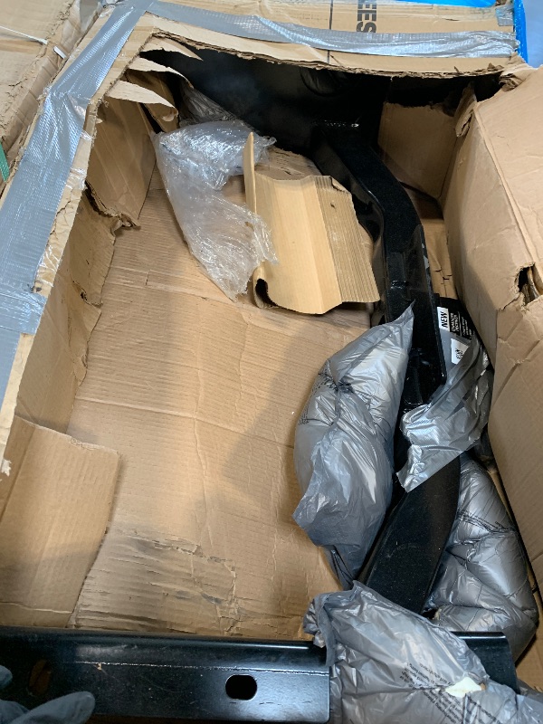 Photo 1 of ** missing hardware**
Draw-Tite 41948 Ultra Frame Class 5 Trailer Hitch, 2 Inch Square Receiver, Compatible with 2011-2024 RAM 1500.