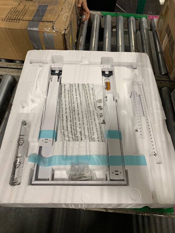 Photo 1 of ** FRONT PANEL IS LOOSE**
Midea 12,000 BTU U-Shaped Smart Inverter Window Air Conditioner–Cools up to 550 Sq. Ft., Ultra Quiet with Open Window Flexibility, Compatible with Alexa/Google Assistant, 35% Energy Savings (Renewed)