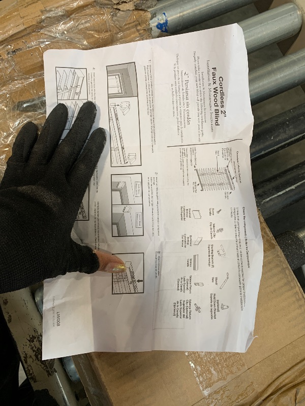 Photo 1 of ** MISSING HARDWARE. DAMAGE ON FRAME SEE: 3RD PHOTO**
Lotus & Windoware Cordless, 2 Inch Faux Wood Blind, 70" Wide x 72" Long, Window Blinds, Blinds & Shades, Blinds for Indoor Windows, Embossed, Bright White