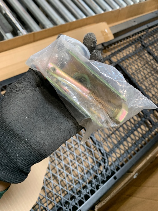 Photo 1 of ** partial set for cargo**SOLD AS IS/NO REFUND**

Wildroad Hitch Mount Cargo Carrier Basket 500 LBS Folding Vehicle Cargo Baskets 60" x 24" x 14" Fits 2" Receiver with Waterproof Cargo Carrier Bag and Hitch Tightener Fastener