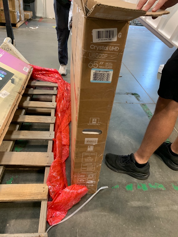 Photo 1 of ** damage at the top of the tv**
]Samsung 65-Inch Class Crystal UHD U8000F 4K Smart TV (2025 Model) Endless Free Content, Crystal Processor 4K, MetalStream Design, Knox Security, Alexa Built-in