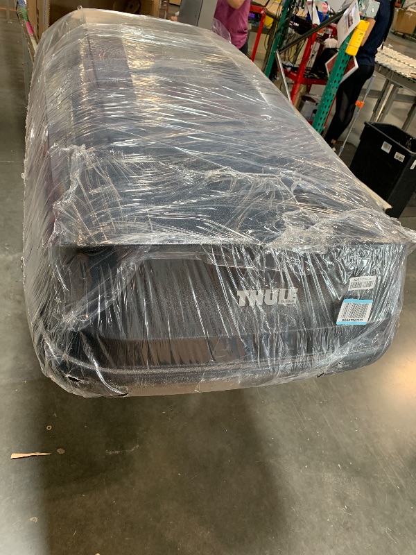 Photo 1 of ** missing parts to strap item**
Thule 615 Pulse Rack, Large, Black