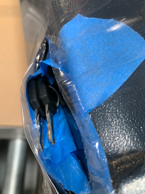 Photo 1 of ** missing parts to strap item**
Thule 615 Pulse Rack, Large, Black