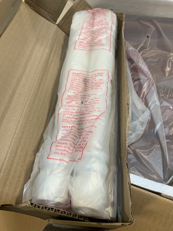 Photo 1 of  **SOLD AS IS/NO REFUND** retail:$600
Crosley Furniture Shelby 5-Piece Traditional Round Dining Table Set for 4, Distressed White