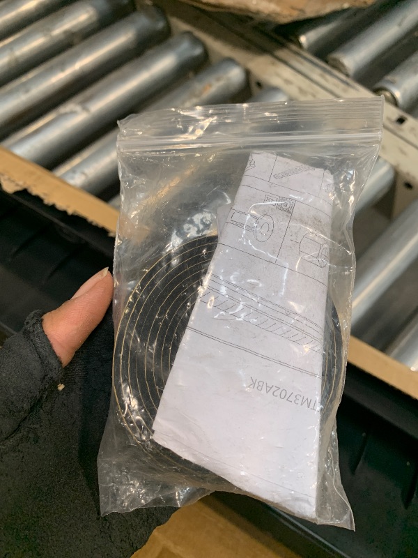 Photo 1 of ** MISSING/LOOSE HARDWARE**
cciyu Tailgate Cap Molding 82209867 Compatible with 2002-2009 for Dodge Ram 1500 2500 3500 Top Rear Tailgate Moulding Trim,Matte Black