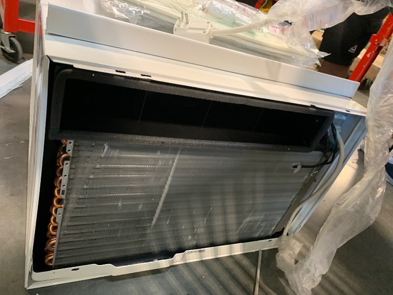 Photo 1 of ** unable to test, do not have correct plug type**
LG 23,500 BTU Dual Inverter Smart Window Air Conditioner, 230V, Air Conditioner Cools Rooms up to 1,440 Sq. Ft., Ultra Quiet Operation, with LG ThinQ, Amazon Alexa & Hey Google, White