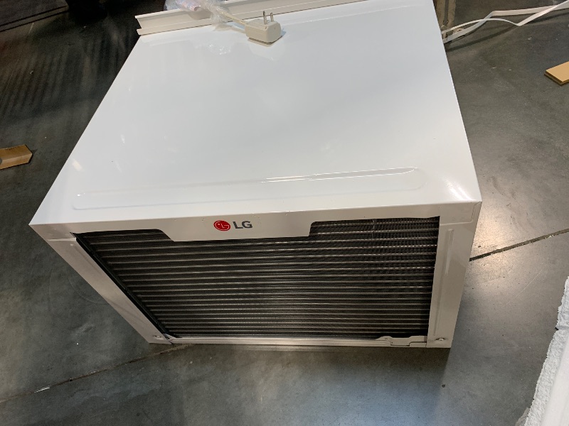 Photo 1 of ** unable to test, do not have correct plug type**
LG 23,500 BTU Dual Inverter Smart Window Air Conditioner, 230V, Air Conditioner Cools Rooms up to 1,440 Sq. Ft., Ultra Quiet Operation, with LG ThinQ, Amazon Alexa & Hey Google, White
