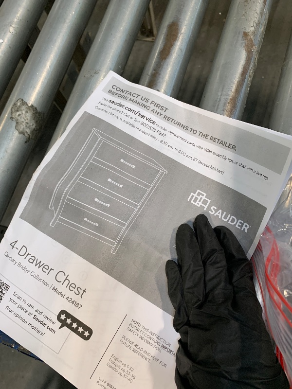 Photo 1 of ** missing hardware**
Sauder Cannery Bridge 4-Drawer Chest, L: 31.26" x W: 18.58" x H: 41.5", Sindoori Mango finish