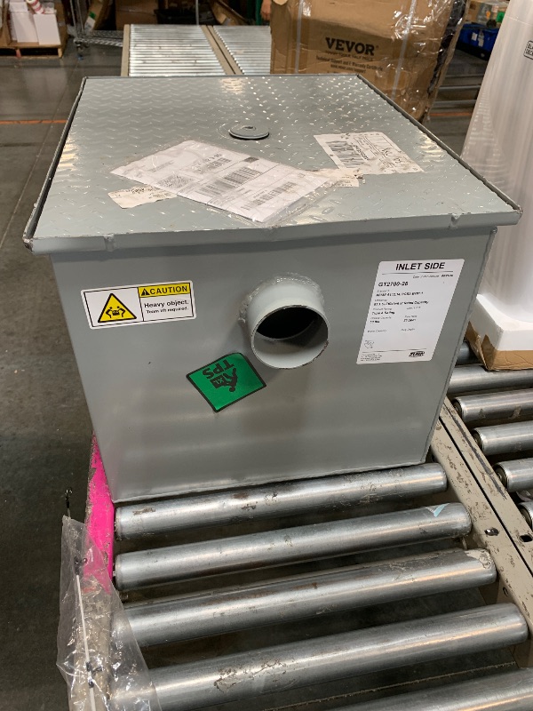 Photo 1 of ** didn't have tool to unscrew  **
Zurn GT2700-25-3NH GT2700 3" No-Hub Grease Trap with Flow Control, 25 GPM