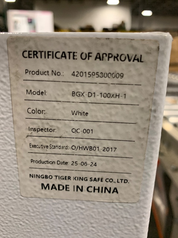 Photo 1 of ** MISSING SECOND KEY**
?US STOCK?TIGERKING 7.2 Cubic Feet Extra Large Heavy Duty Safe Box, Home Safe with Double Safety Key Lock and Separate Lock Box, Digital safe with 2 Removable Shelf for Home Hotel Office,132lbs