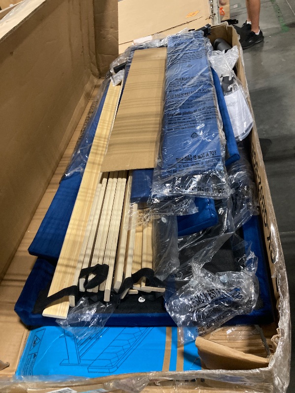 Photo 1 of ** missing hardware**
VECELO Upholstered Platform Full Bed Frame with Fabric Headboard,Wooden Slats Support/No Box Spring Needed/Mattress Foundation,Dark Blue