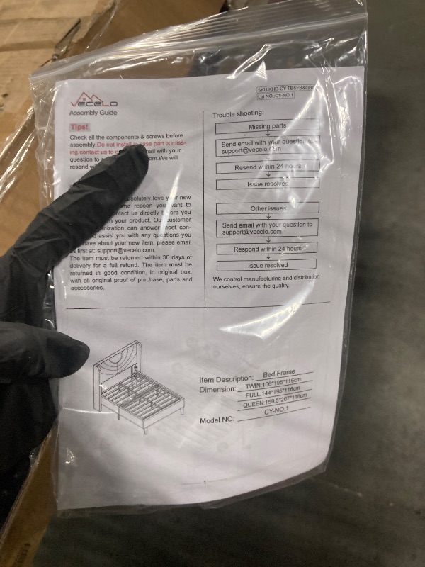 Photo 1 of ** missing hardware**
VECELO Upholstered Platform Full Bed Frame with Fabric Headboard,Wooden Slats Support/No Box Spring Needed/Mattress Foundation,Dark Blue