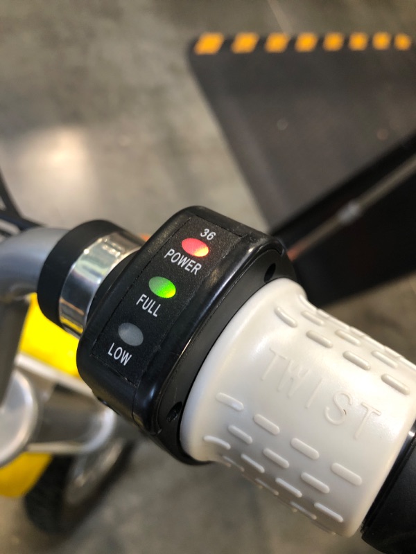 Photo 1 of *****turns on and works perfectly***** Razor MX650 Dirt Rocket Electric Motocross Off-road Bike - Yellow