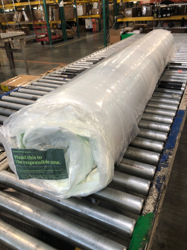 Photo 1 of *****FACTORY SEALED****** NO RETURN****** ZINUS 12 Inch Queen Green Tea Memory Foam Mattress [New Version], Fiberglass free, Medium Firm Feel, Zoned Pressure Relief, Certified Safe Foams & Fabric, Mattress in A Box