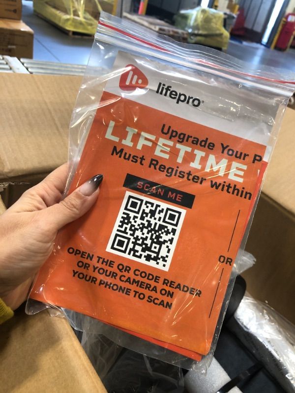 Photo 1 of *****BRAND NEW ITEM*** Lifepro Triform max Dumbbells Adjustable Weight, Compact Quick Dumbbells - Black