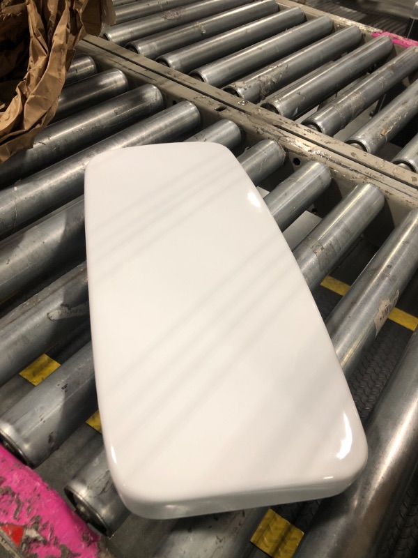 Photo 1 of ********BRAND NEW IIITEM********* TOTO Drake 1.28 GPF Toilet Tank with WASHLET+ Auto Flush Compatibility, Cotton White - ST776EA#01