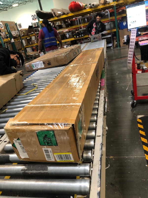 Photo 1 of ******BRAND NEW ITEM******* VEVOR Manual Retractable Awning, 10 x 8 ft Outdoor Patio Awning Retractable Sun Shade, Water-Resistant Polyester Patio Door Window Awning Sunshade Shelter with Crank Handle for Backyard