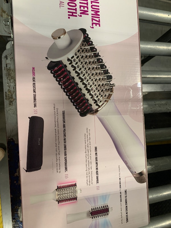 Photo 1 of ***WISPS OF HAIR ON BRIUSH***Shark HT212 SmoothStyle Heated Comb + Blow Dryer Brush with Heat Resistant Storage Bag, Dual Mode, for All Hair Types, Silk