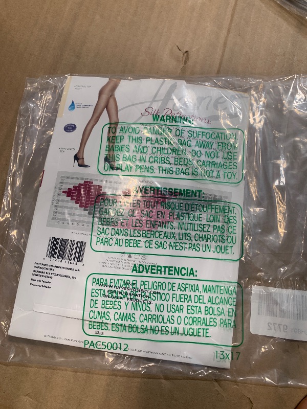 Photo 1 of Hanes Silk Reflections Control Top Reinforced Toe Silky Sheer Pantyhose, Little Color, Size IJ (Pack of 1)