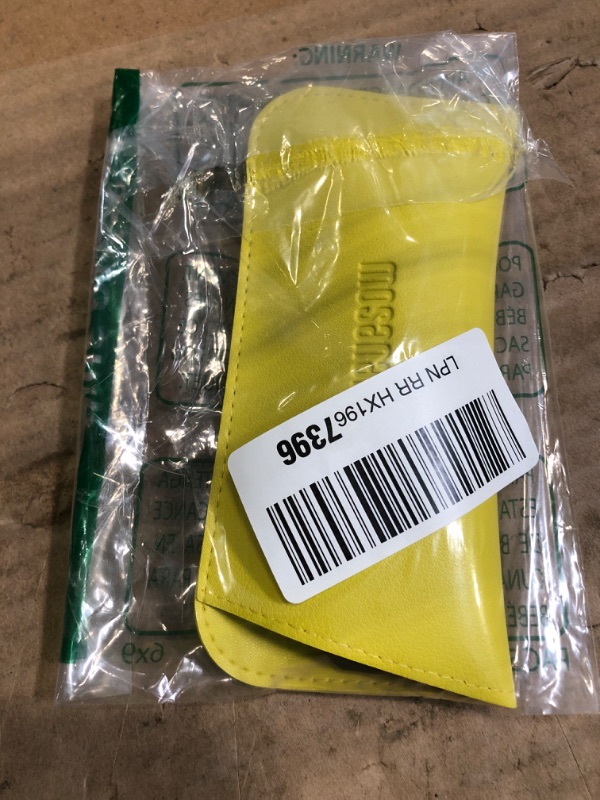 Photo 1 of ***ONLY BROWN PAIR**NO BLACK PAIR***mosanana Trendy Rectangle Sunglasses for Women Men Black Tortoise Shell Retro Fashion Cool 90s Cute Funky Stylish Chunky