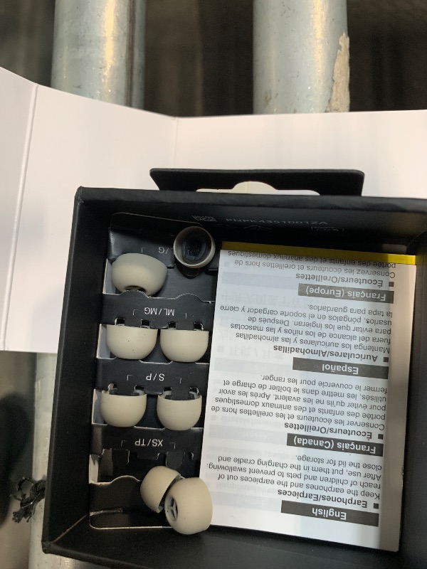 Photo 1 of ***MISSING CHARGER****Technics Reference Class Hi-Fi Wireless Earbuds,Dolby Atmos with Head Tracking,Adaptive Noise Cancelling,3 Device Multipoint, 10-hr Battery,Wireless Charging,Improved Fit -EAH-AZ100-N (Champagne)