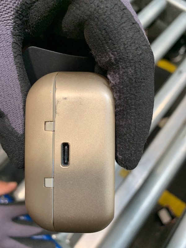 Photo 1 of ***MISSING CHARGER****Technics Reference Class Hi-Fi Wireless Earbuds,Dolby Atmos with Head Tracking,Adaptive Noise Cancelling,3 Device Multipoint, 10-hr Battery,Wireless Charging,Improved Fit -EAH-AZ100-N (Champagne)