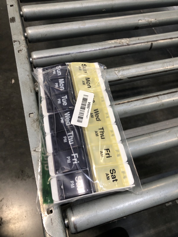 Photo 1 of *****HAS 2 CASE  BROKEN****EZY DOSE Push Button (7-Day) Pill Case, Medicine Planner, Vitamin Organizer, 2 Times a Day, AM/PM Container, X-Large Compartments, Arthritis Friendly, Easy to Use, Clear Lids, Blue/Yellow, BPA Free