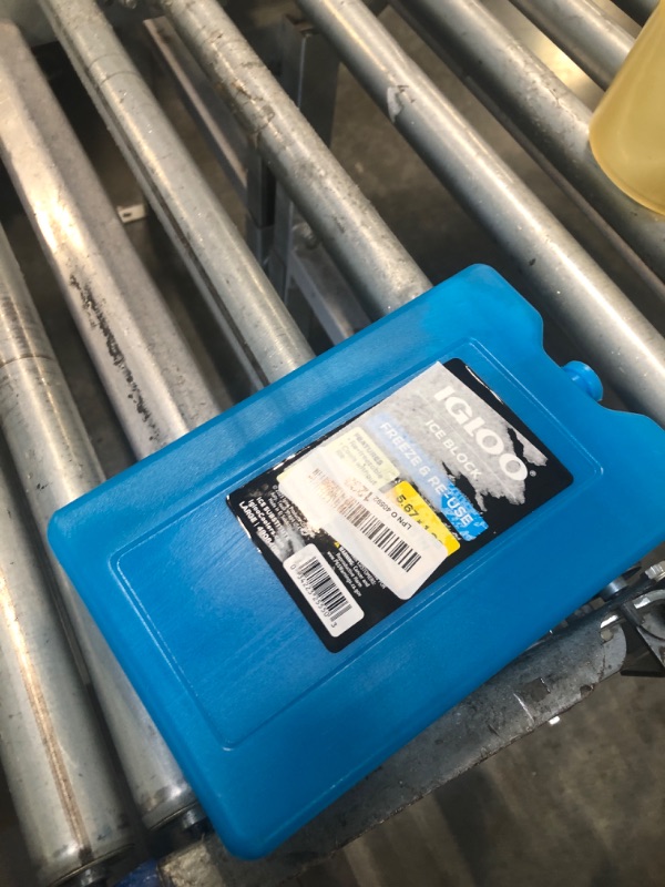 Photo 1 of ***ONLY ONE PACK***Igloo Large Maxcold 1 pack Ice Block, Reusable Ice Packs for Coolers, Freezer Pack, Cold Packs for Coolers, Long Lasting Ice Blocks