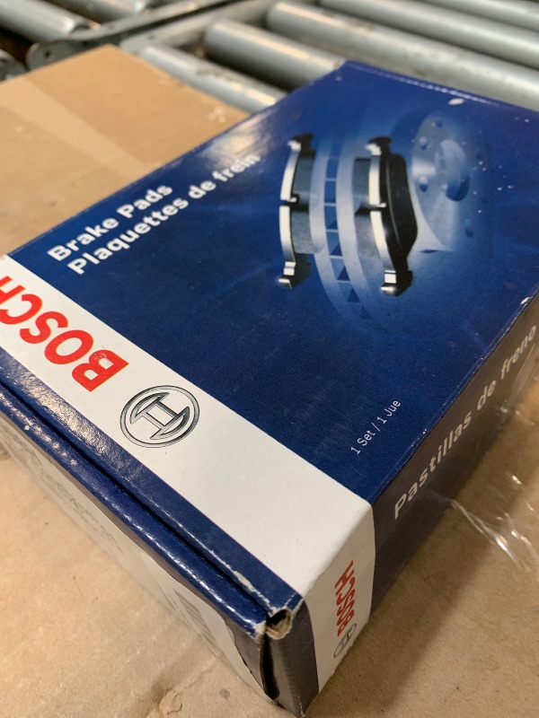 Photo 1 of ****SIMILAR****

BOSCH BC1212 QuietCast Premium Ceramic Disc Brake Pad Set - Compatible with Select Lexus ES300h, ES350, HS250h; Pontiac Vibe; Toyota Avalon, Camry, Matrix, RAV4; REAR