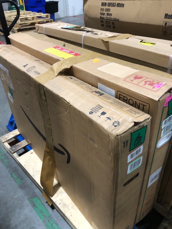 Photo 1 of **FOR PARTS ONLY, NO RETURNS, FINALSALE!!!*** PALLET OF MULTIPLES TVS
**UNTESTED, NO GUARANTEE ITEMS FUNCTION***
**FOR PARTS ONLY*** NO RETURNS*** FINALSALES***