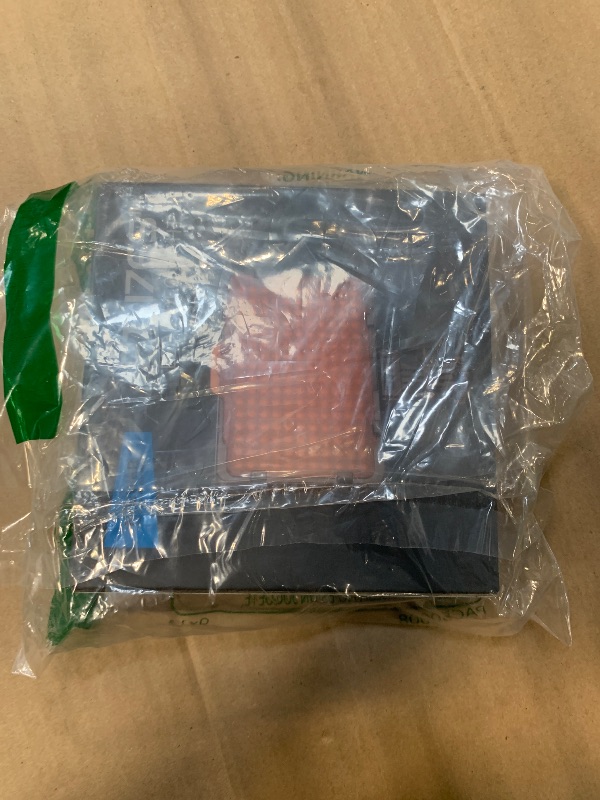 Photo 1 of Neewer on Camera Video Light Photo Dimmable 176 LED Panel with 1/4" Thread for Canon, Nikon, Sony and Other DSLR Cameras, 5600K (Battery Not Included)