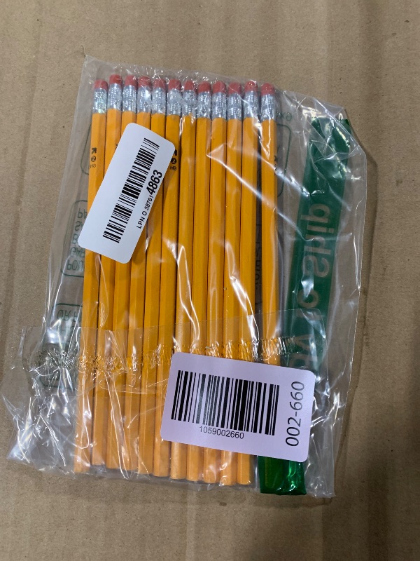 Photo 1 of ** 12 PCS ** Amazon Basics Woodcased Classroom 2 Pencils with Erasers, Pre-sharpened, HB Lead, Value Pack of 30 count, Orange