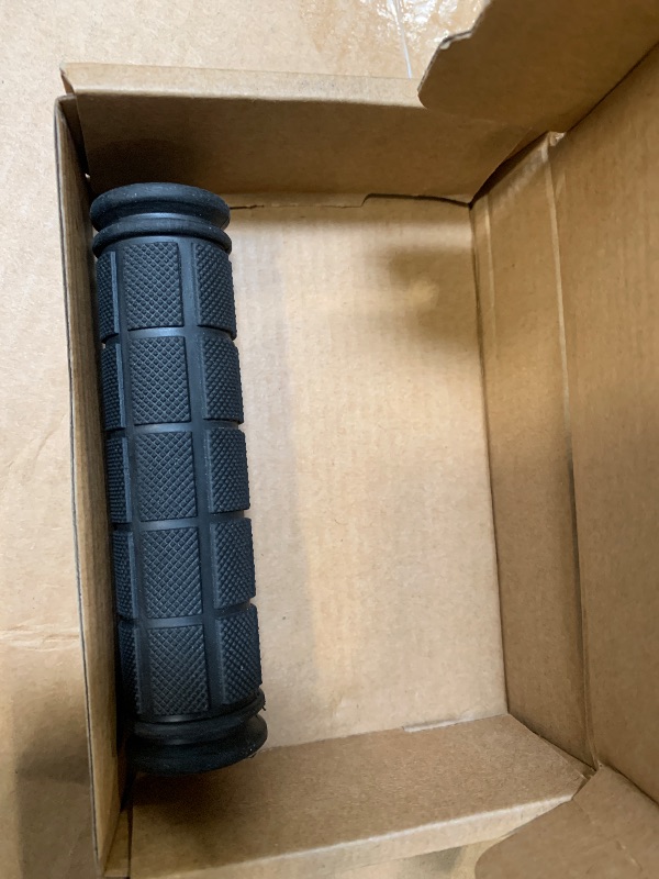 Photo 1 of ****ONLY ONE***
PLATT Bike Handlebar Grips Rubber Comfortable Bicycle Handle Grip for MTB/BMX with Plastic End Caps.