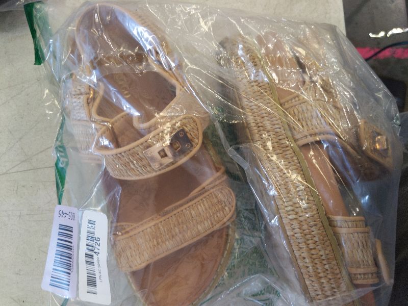 Photo 1 of Coutgo Womens Raffia Platform Sandals Comfortable Flat Sandals Double Strap Footbed Summer Beach Sandals, Natural, Size 7.5