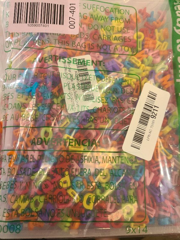 Photo 1 of 300+ Pieces 9x12mm Big Large Alphabet Letter Beads Charms A-Z Mixed Plastic Shape Loose Bead for Jewelry Making Bracelets Necklaces Key Chains (Classic Solid Colors)