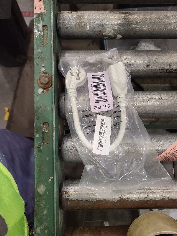 Photo 1 of 1875W Short Extension Cord,15A 14AWG Low Profile Flat Plug Heavy Duty Extension Cord Outlet Saver 3-Prong Grounded Power Extension Cable (White 1 Feet)