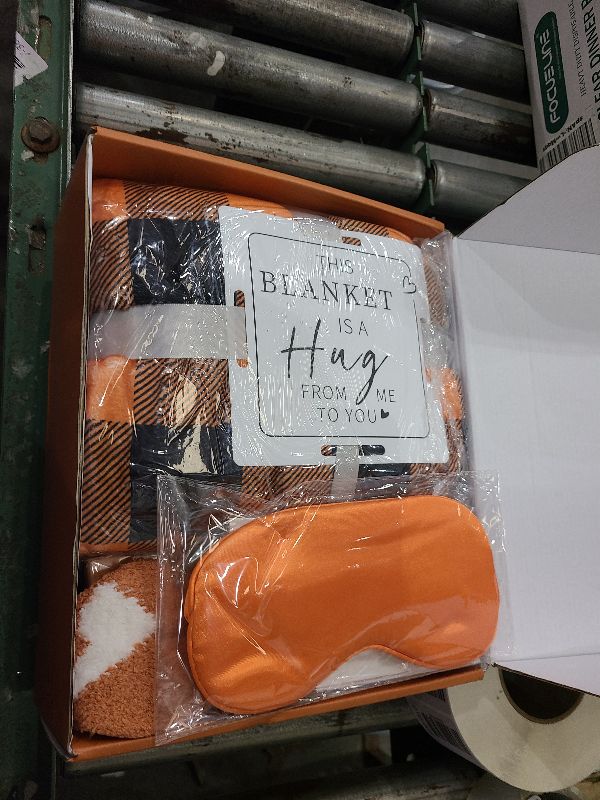 Photo 1 of 13PCS Fall Gifts Orange Gifts for Women,Thank You Birthday Baskets for Women Wife Mom Sister Friend Girlfriend Teacher Get Well Self Care Package Graduation,Sympathy,Retirement