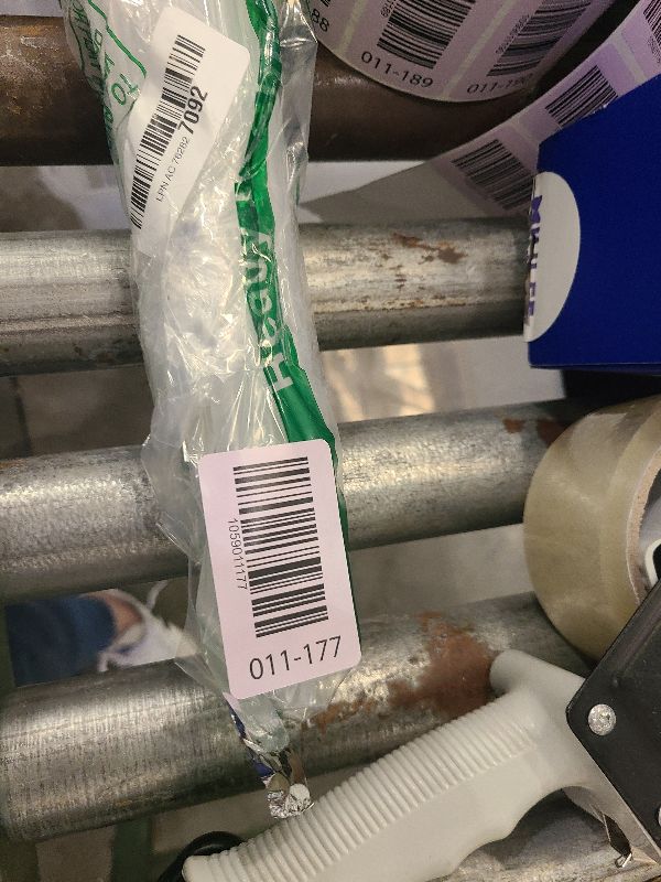 Photo 1 of 15 Pcs 3 Sizes Replacement Straws for Stanley Tumbler Cups 20oz, 24oz, 32oz, 40 oz, Reusable Thickened Plastic Clear Straws with Brush, Fit for Quencher Adventure Travel Tumbler, 8.5"/10.4"/12.1"