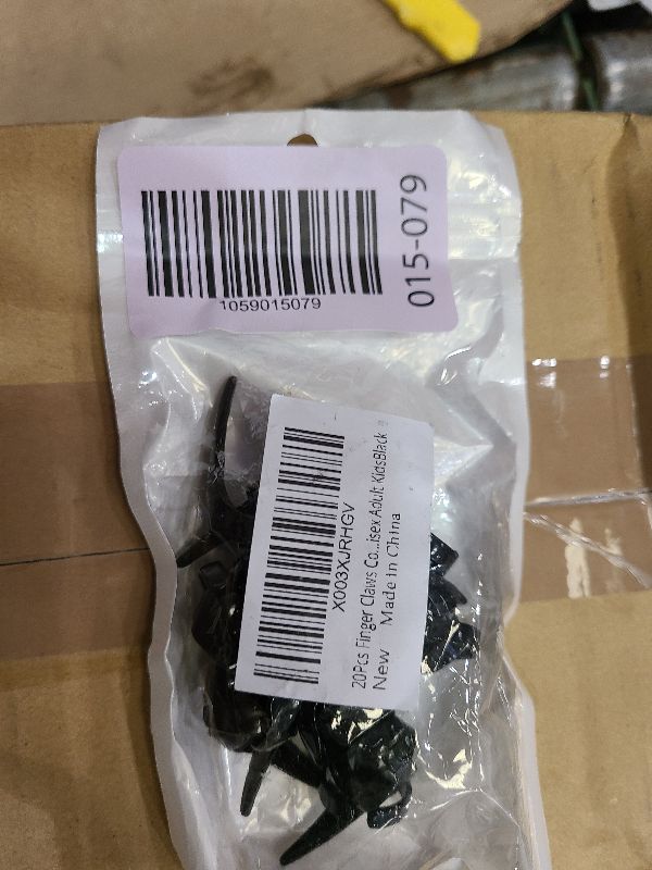 Photo 1 of 20Pcs Finger Claws Cosplay Claws Rings Adjustable Open Claw Rings Full Finger Set Metal Nail Punk Rock Fingertip Braiding Hair Parting Tool for Holiday Party Decoration Unisex Adult Kids?Black?