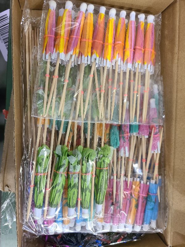 Photo 1 of 180 Pcs Drink Umbrellas Cocktail Picks Coconut Palm Cocktail Umbrellas Firework Beverages Stirrers Tropical Cocktail Sticks for Drinks Fruit Hawaiian Party Decorations Cocktail Accessories, 4 Styles