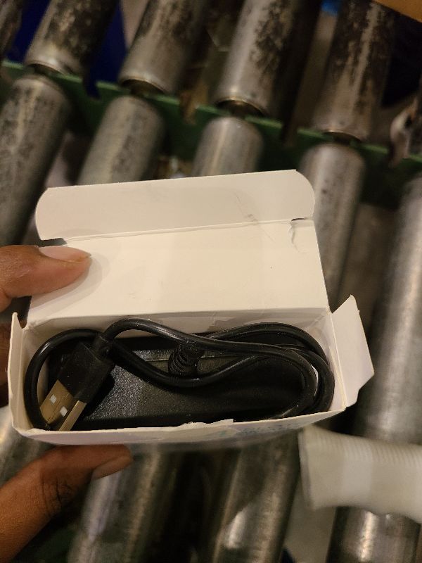 Photo 1 of 18650 Battery Charger 4 Bay, 18650 Charger 2A Quick Charger for 3.7V Rechargeable Batteries 18650 17670 16340 14500 10440 Battery (Not Included Batteries)