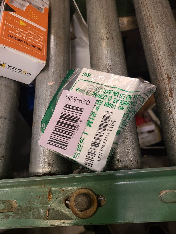 Photo 1 of 3 Pieces Cuticle Curved Scissors Manicure Scissors Stainless Steel Facial Hair Grooming Shears Multi-purpose Curved Shears Craft for Nail, Eyebrow, Eyelash, Dry Skin Blade